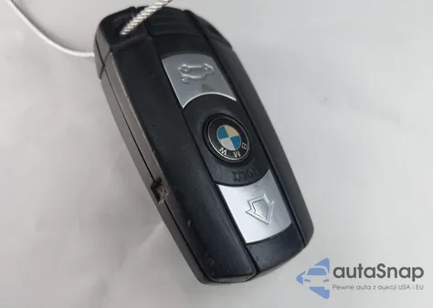 2011 BMW 328I z USA, uszkodzony, nr VIN WBAPH5G58BNM74254